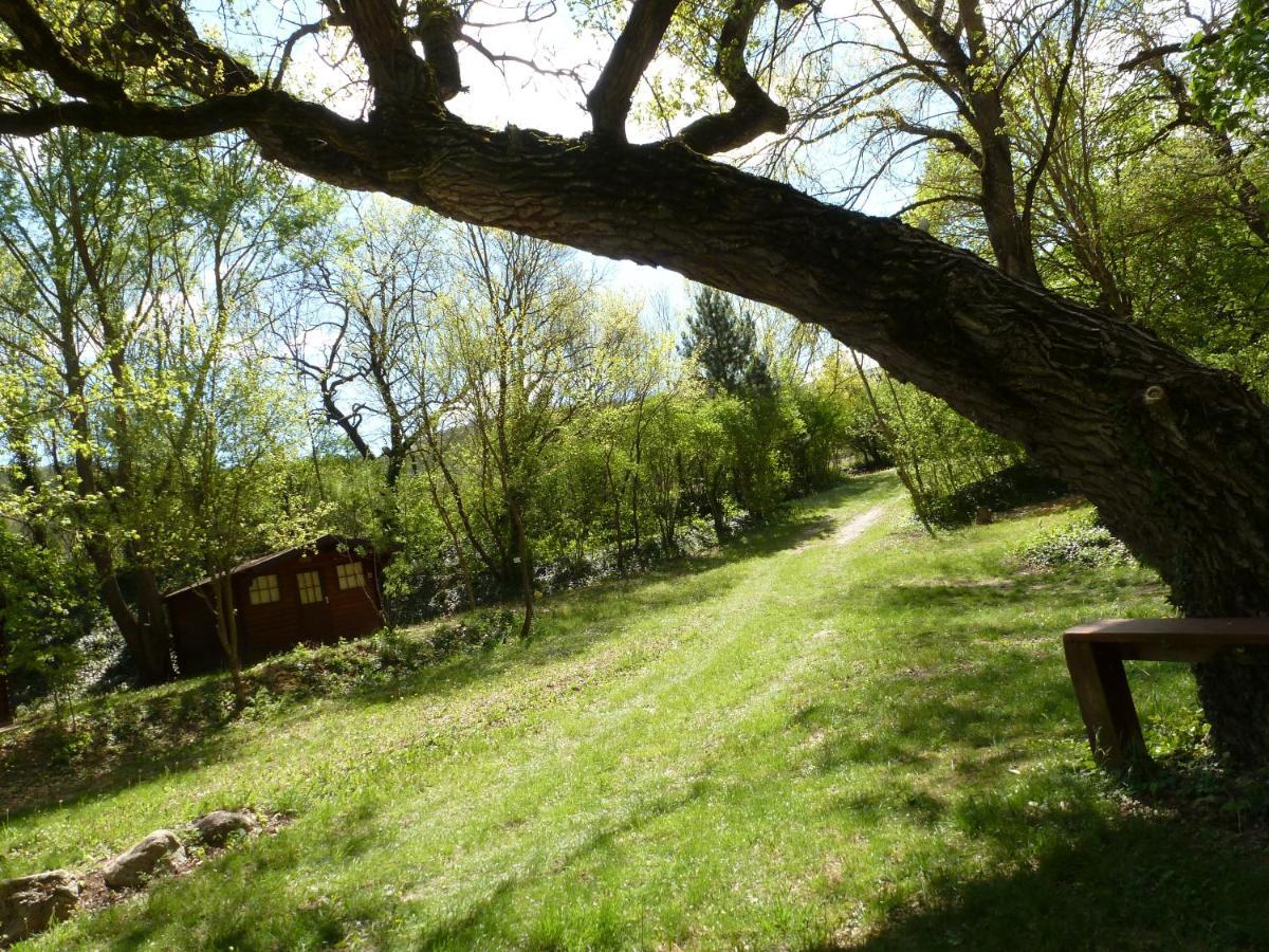 Camping La Vaugelette - Drome Montclar-sur-Gervanne Exteriör bild
