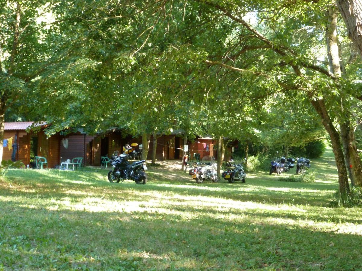 Camping La Vaugelette - Drome Montclar-sur-Gervanne Exteriör bild